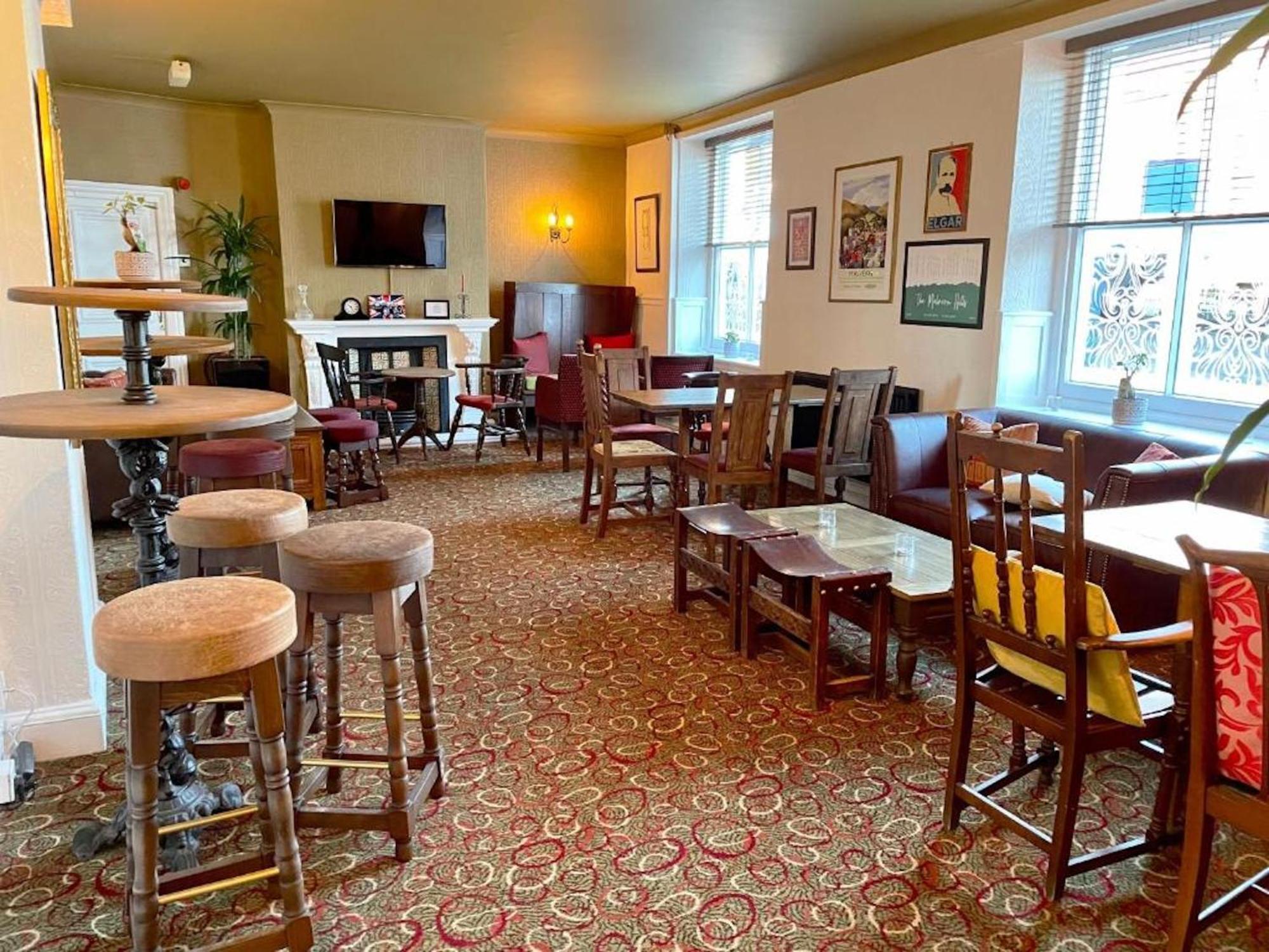 Great Malvern Hotel Екстериор снимка